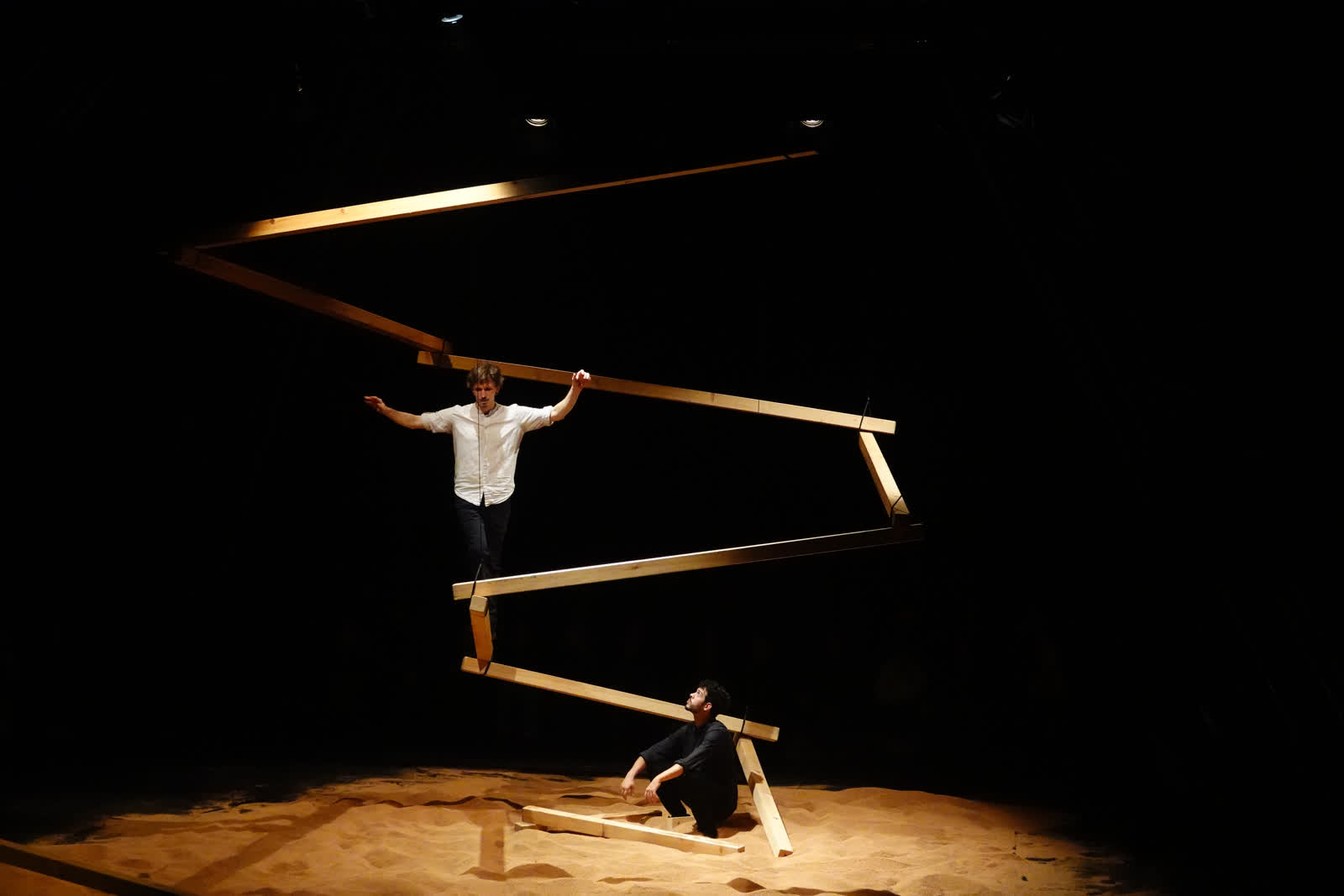 QOROQ, installation view